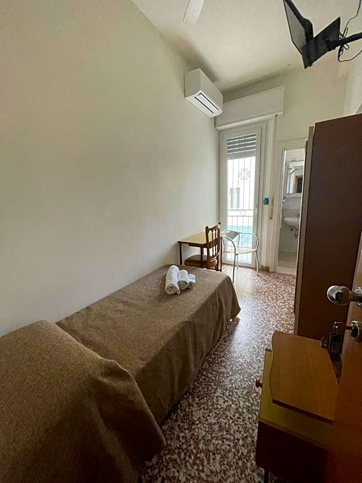 Hotel Alex