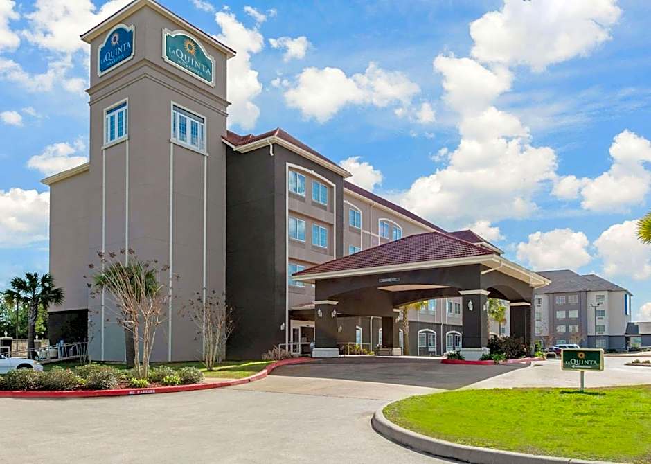 La Quinta Inn & Suites by Wyndham Leesville Fort Polk