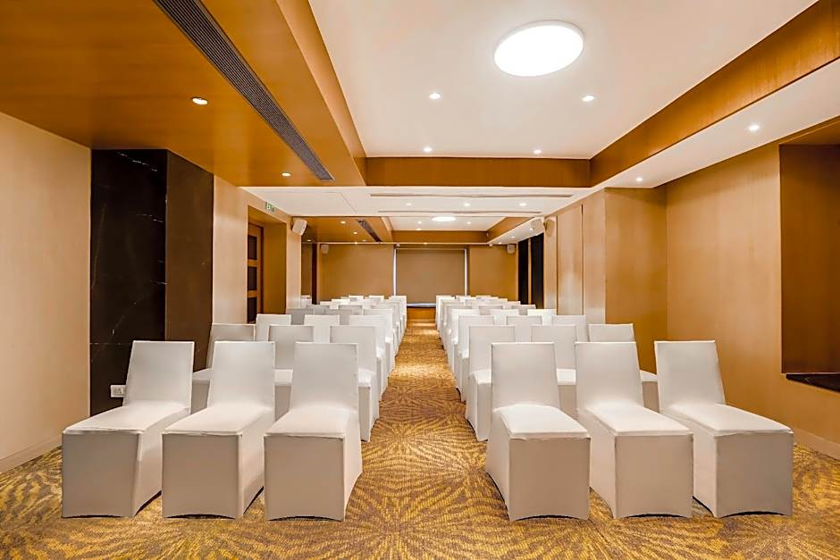 Lemon Tree Hotel Viman Nagar