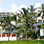 Airlie Seaview Apartments