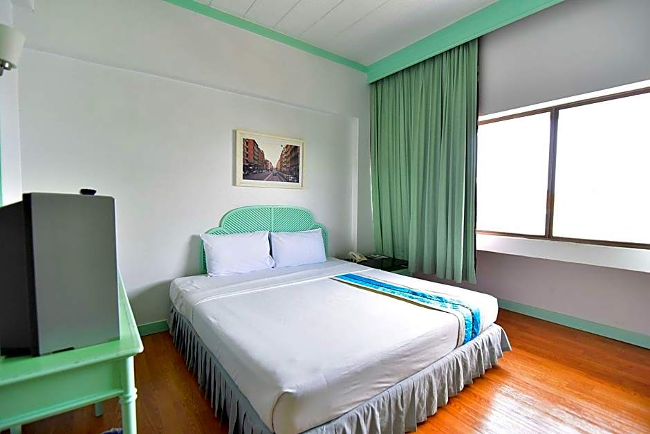 Thumrin Hotel