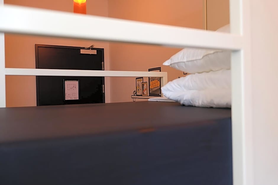 Hostel & Bar De Basis