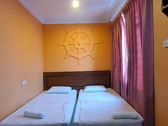 Highway Budget Hotel