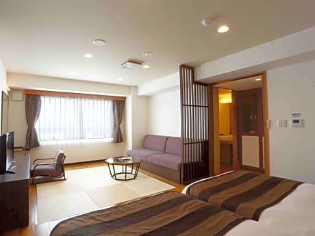 Room with Tatami Area - Buffet Breakfast + Buffet Dinner Included  - Non-Smoking