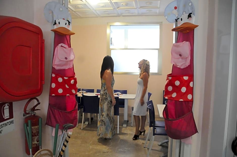 Hotel Embassy