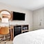 Clarion Pointe Ridgecrest Near China Lake Naval Station
