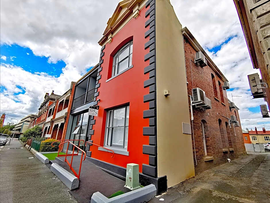 Refresh109 on Cameron