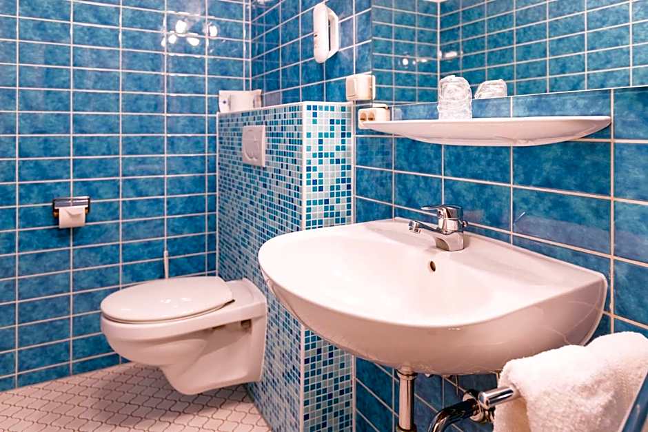 Hotel Elbinsel free parking