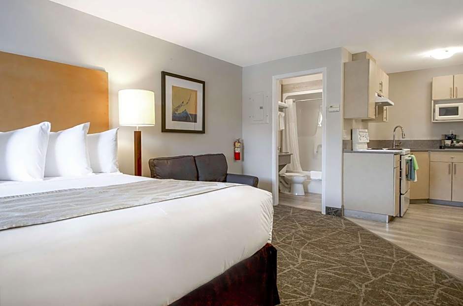 Coast Osoyoos Beach Hotel