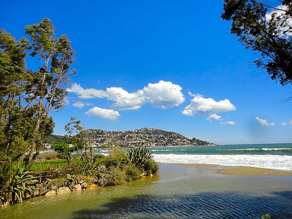 Aparthotel Els Molins