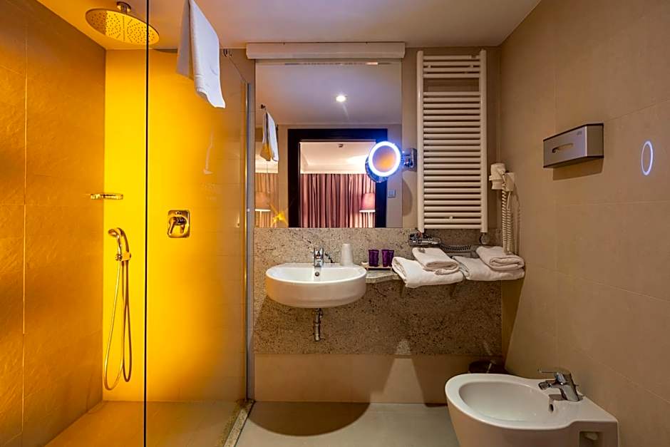 Bristol Art & Medical SPA