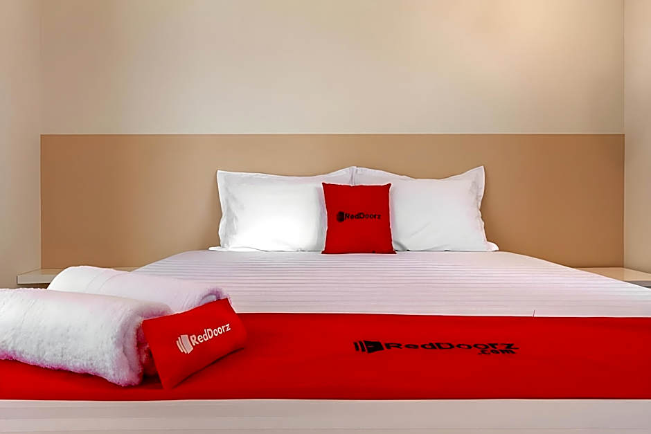 RedDoorz Syariah @ Kebraon