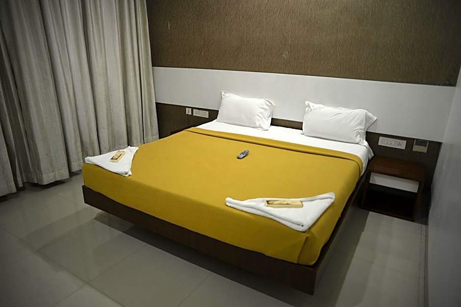 Vijey Hotels - Trichy Central