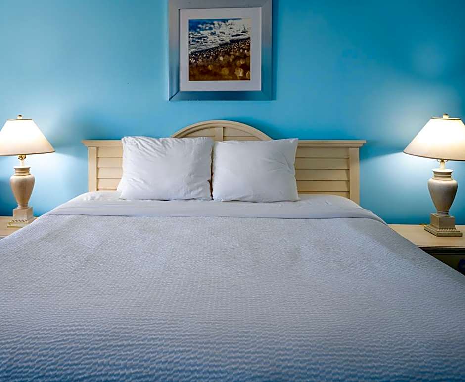 Drifting Sands Oceanfront Hotel