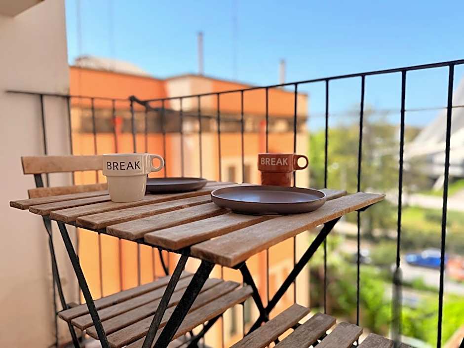 Home Syrakos