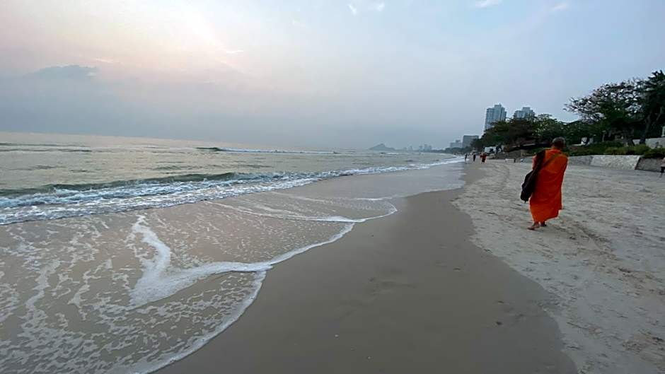 La Casita pool access condo HuaHin