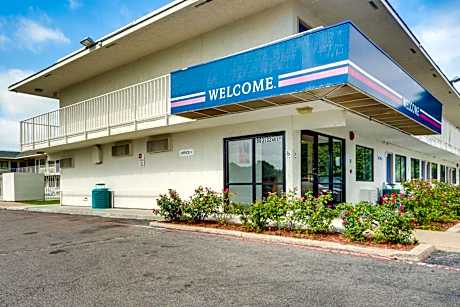 Avera Suites