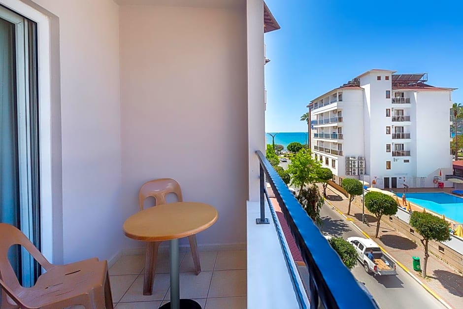 Alanya Beach Hotel