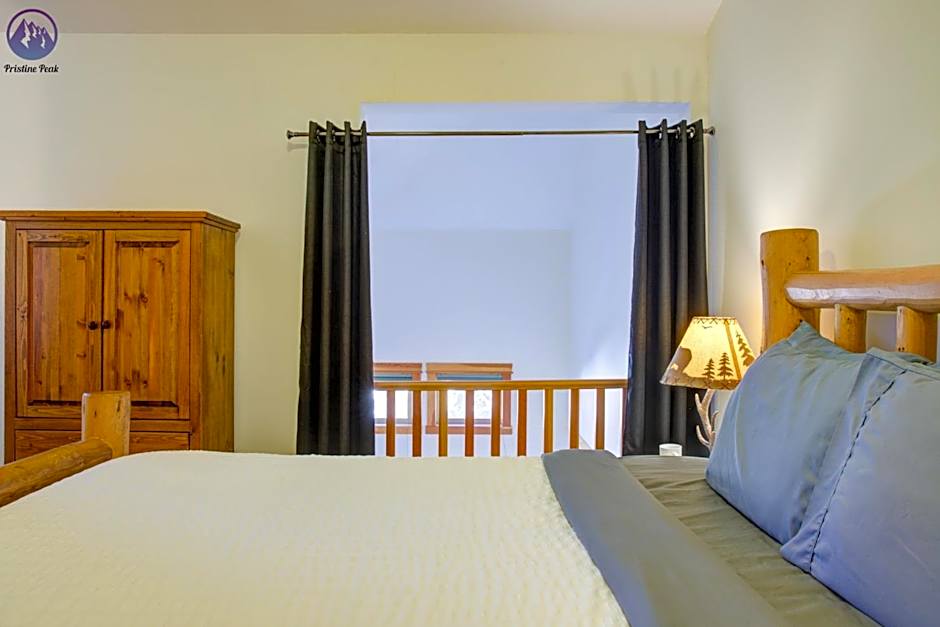 Wolf Mountain Escape