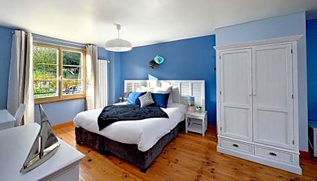 Superior Family Room