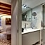 Stunning Modern Apartment in the Heart of Venice