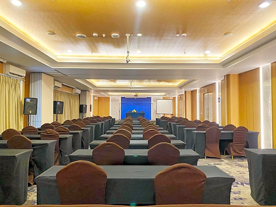 Luxury Malioboro Hotel