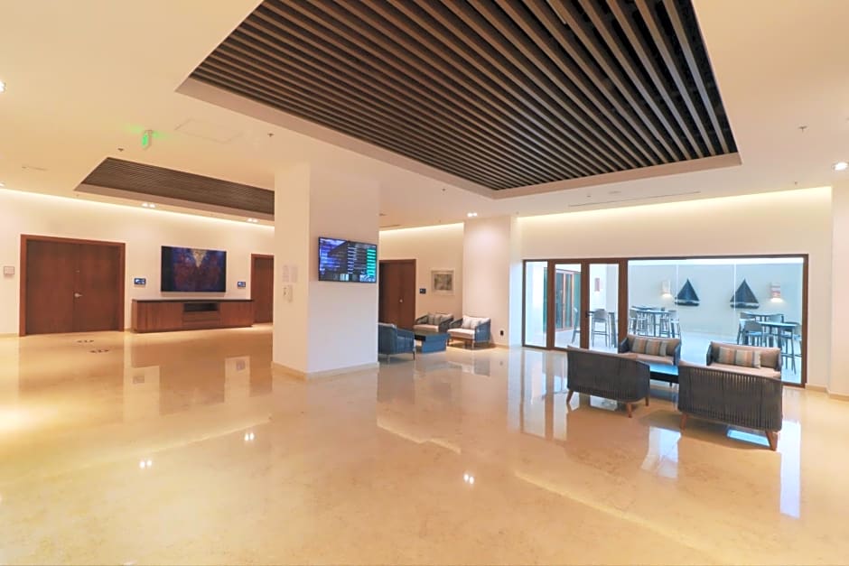 Holiday Inn & Suites Puerto Vallarta Marina & Golf By IHG