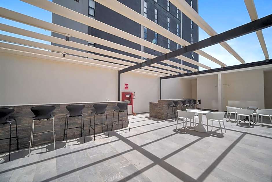 BALTIA Luxurious One Bedroom Ap
