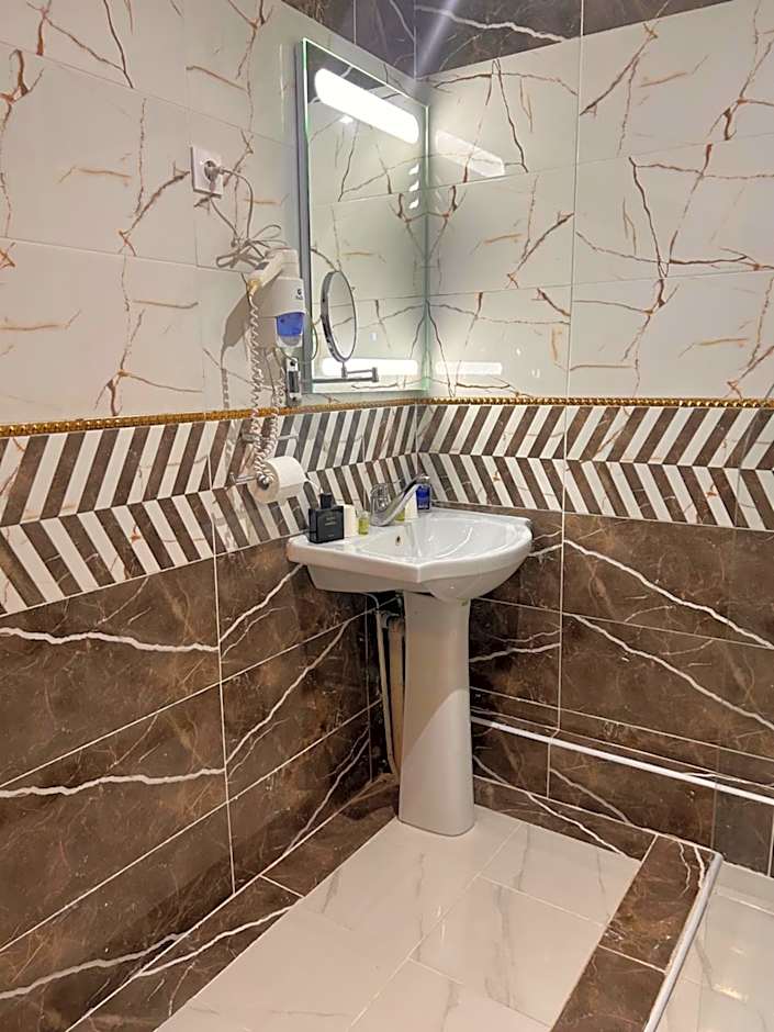 Hotel Grand Paris