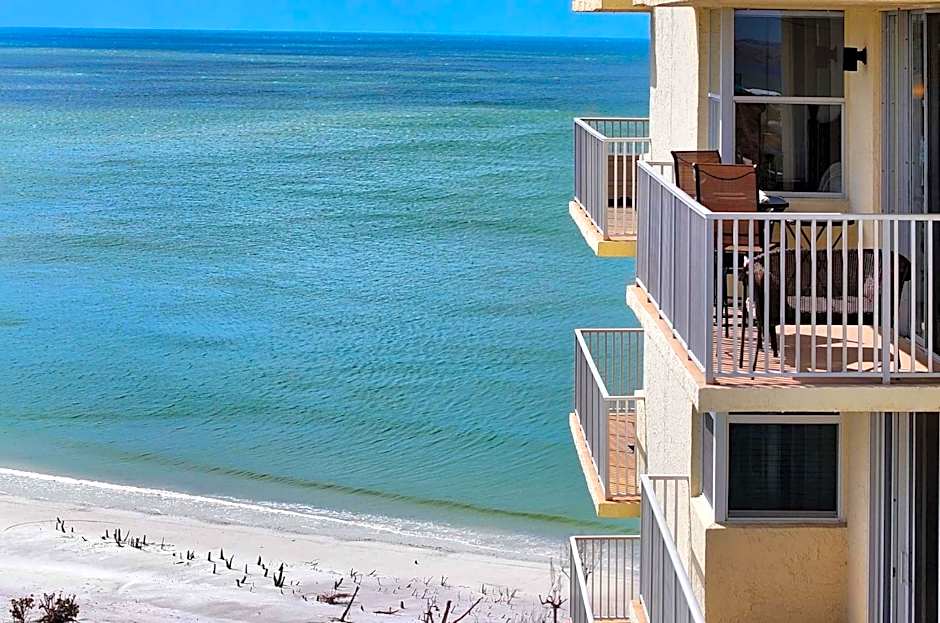 Estero Beach And Tennise Club 1008 B