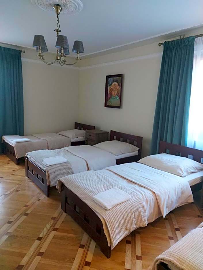 Hostel LUNA
