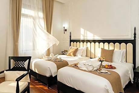 Superior Twin Room with Garden View