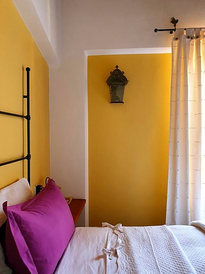 Helicon Muses Friendly Mountain B&B Guesthouse