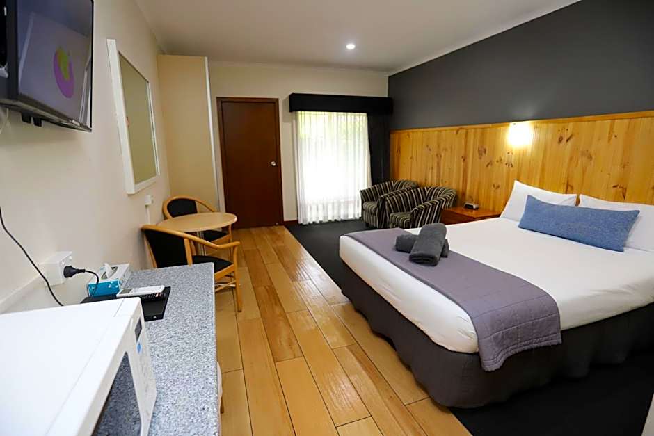 Sleepy Hill Motor Inn