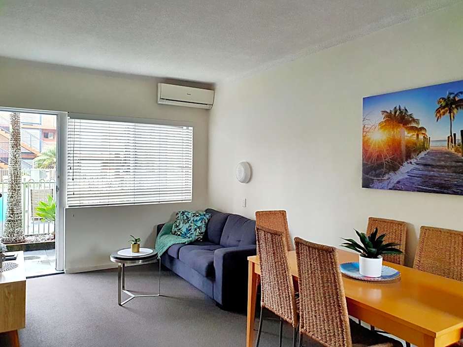 Oceanside Hawks Nest