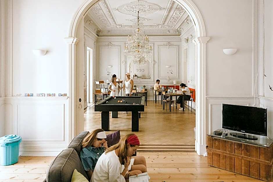 Photo 1 of 50 of Lisb'on Hostel