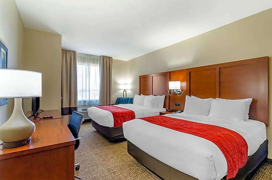 Comfort Inn & Suites Salina North