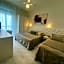 Hotel Athena