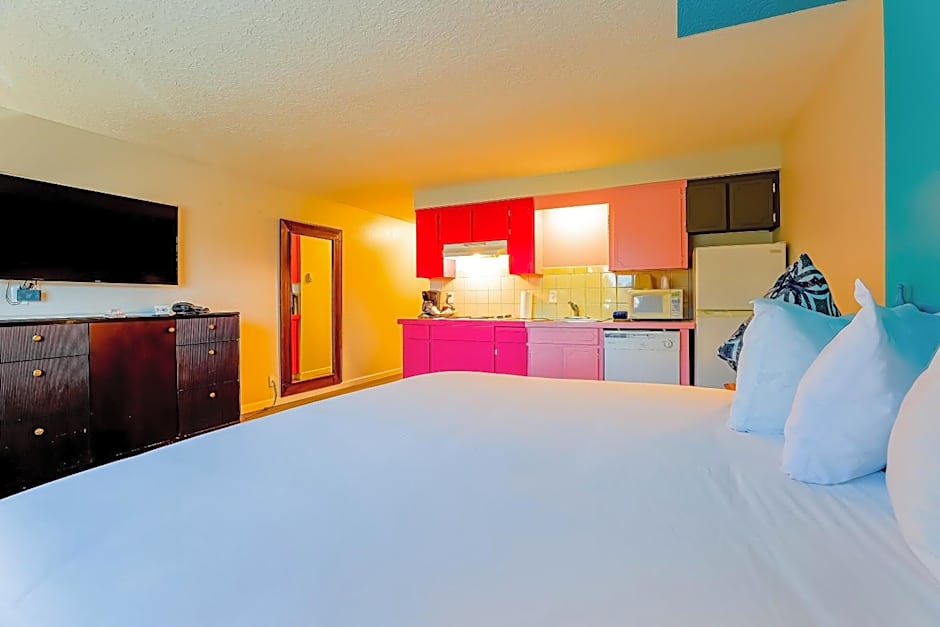 Coast River Inn by OYO Seaside