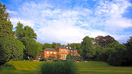 Brandshatch Place & Spa