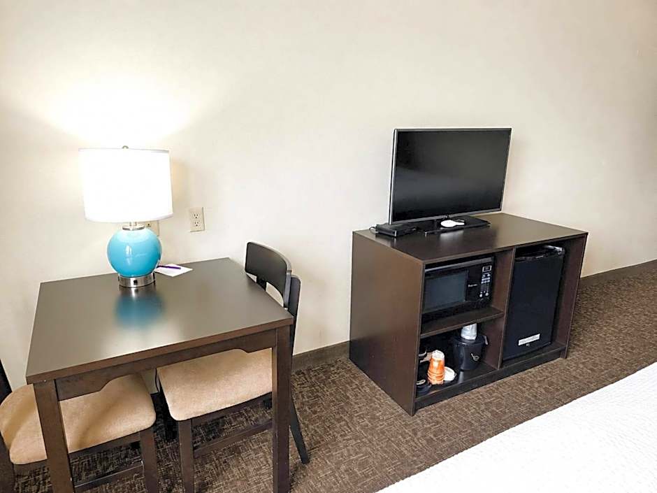 Sleep Inn & Suites near Spirit Mountain