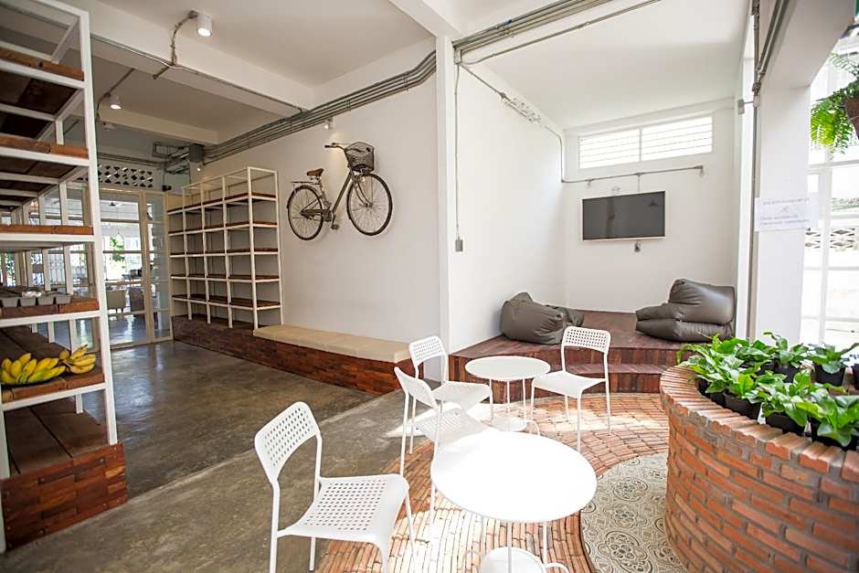 Memmoth Hostel In Lampang