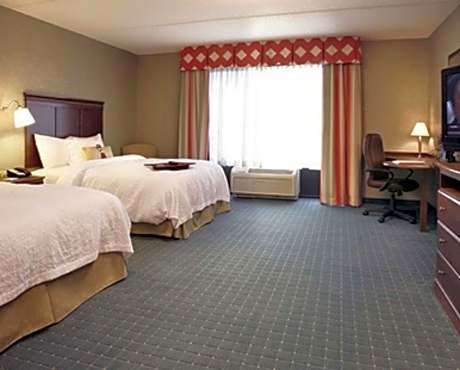 Queen Studio Suite with Two Queen Beds and Sofa Bed - Non-Smoking