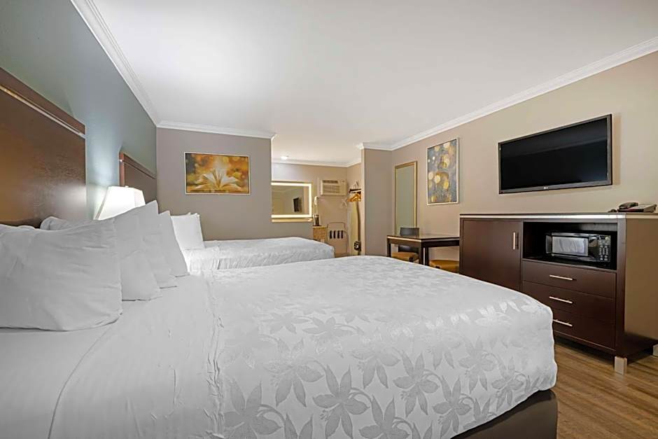 Best Western Courtesy Inn Hotel - Anaheim Resort at the Park