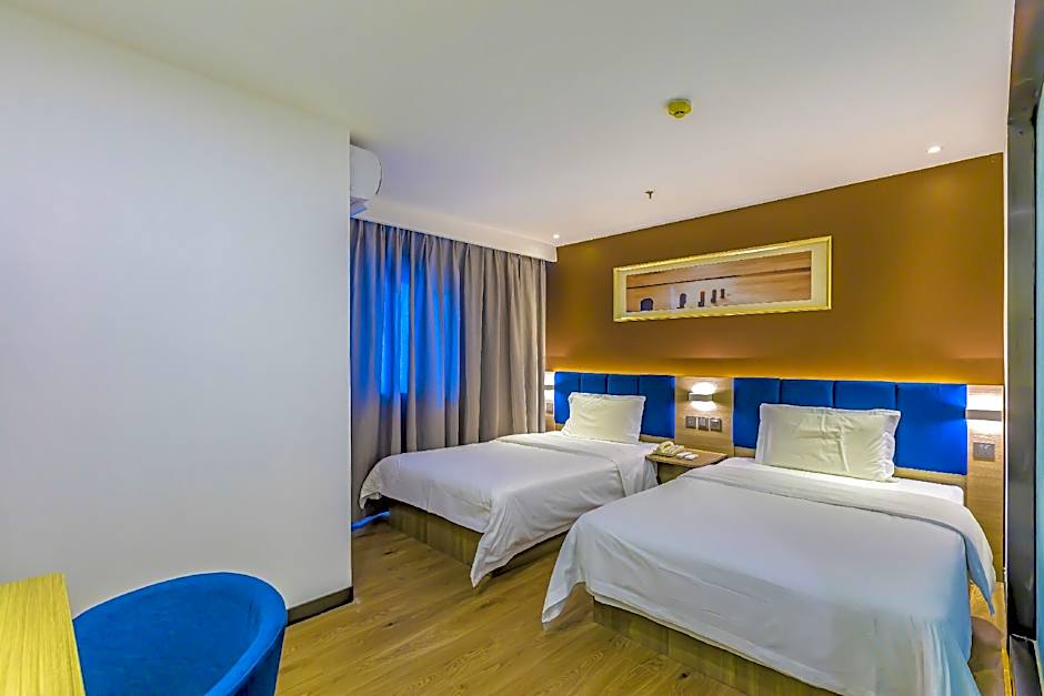7 Days Inn Wuchang Zhongshan Road Xiaodongmen Metro Station