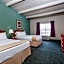 Days Inn & Suites by Wyndham Lexington