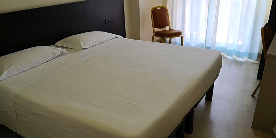 Auto Park Hotel