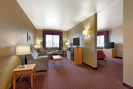 King Suite - Non-Smoking