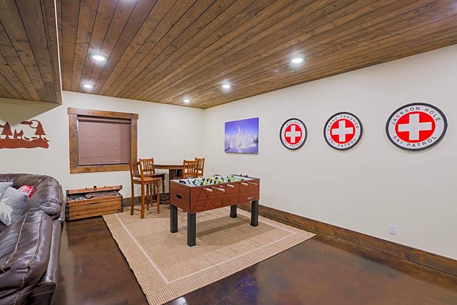 Yellowstone Crossing Lodge
