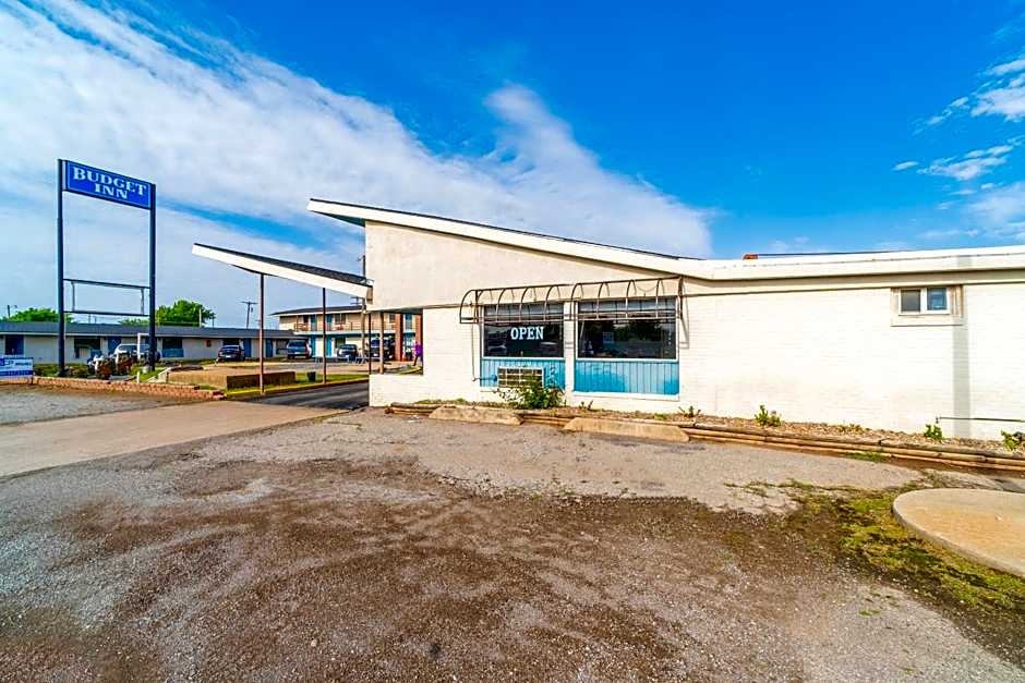 Budget Inn by OYO Frederick US-183